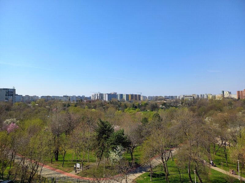 Pantelimon, 3 camere decomandat, vedere Parc Morarilor, 10 min. metrou.